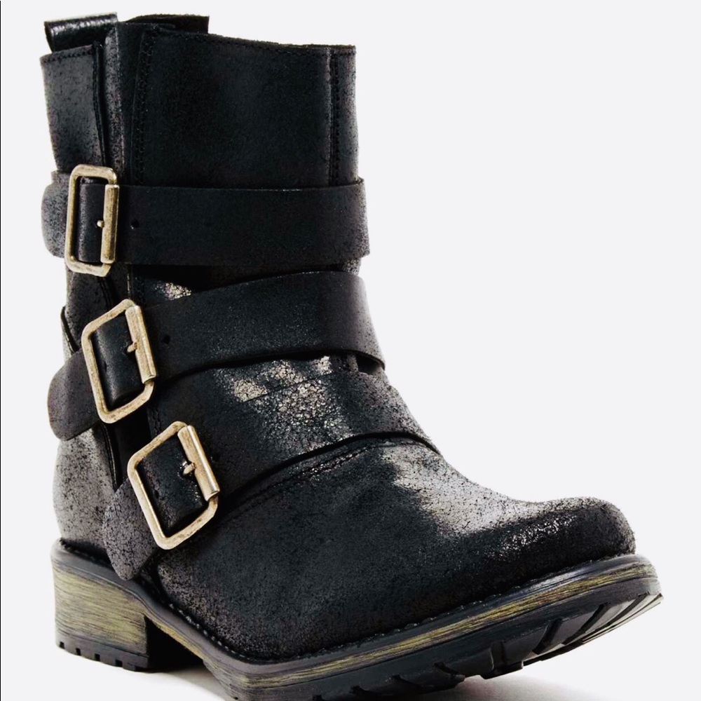 NIB STEVE MADDEN BLACK COLONNY BOOTS SZ 7 1/2